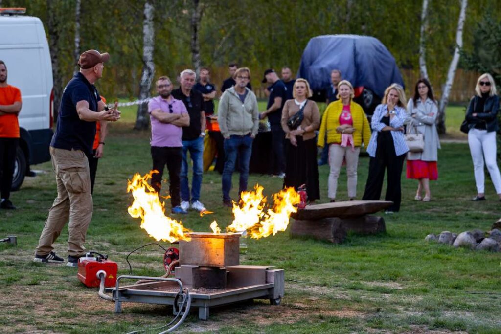 pożar baterii - szkolenie z gaszenai baterii